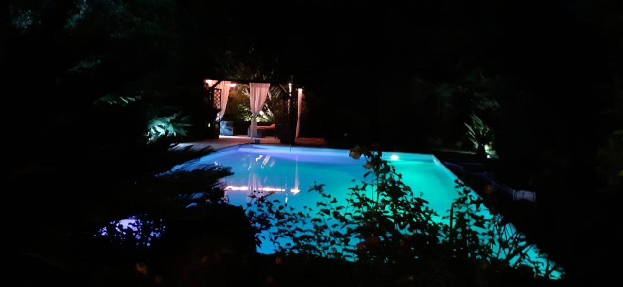Villa Con Piscina كانالي مونتيرانو المظهر الخارجي الصورة